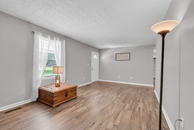 132 Judd Ln, Cookeville, TN 38501