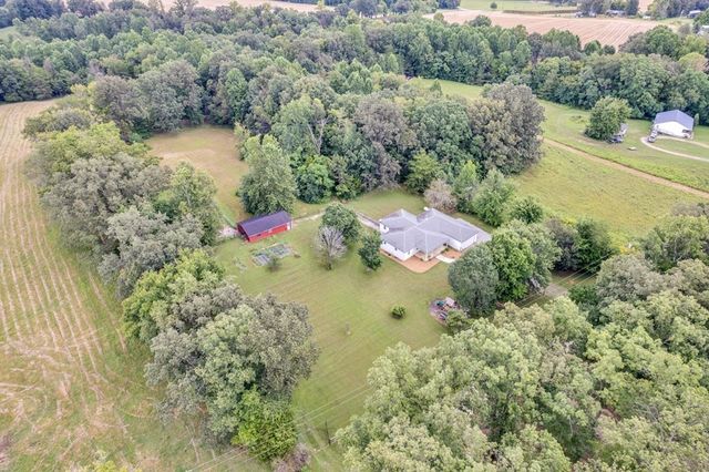 132 Judd Ln, Cookeville, TN 38501