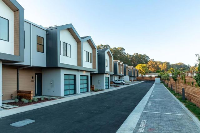 115 Darlington Lane, Soquel, CA 95073