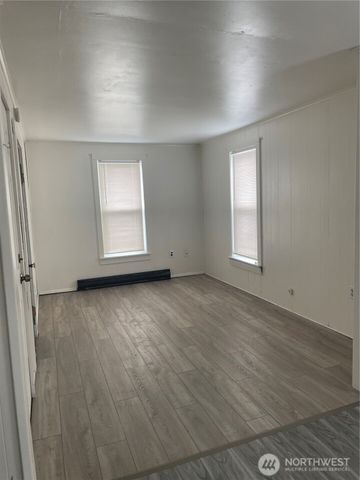 514 W Main Street, Elma, WA 98541