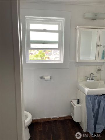 514 W Main Street, Elma, WA 98541