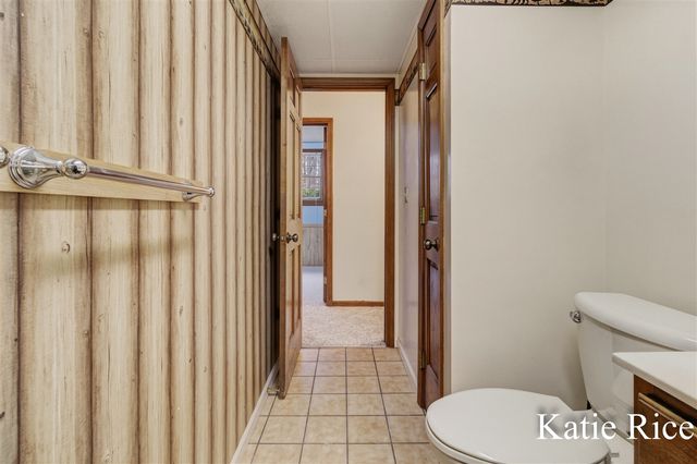 938 N Scenic Drive, Muskegon, MI 49445