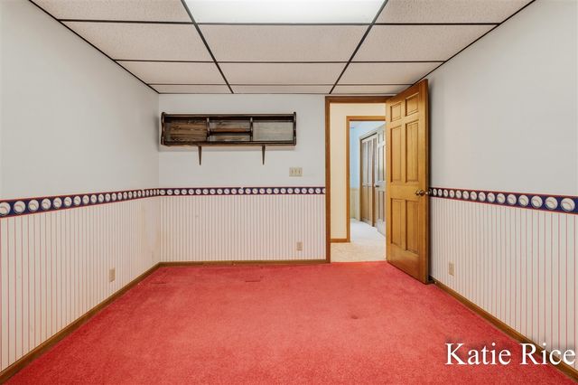 938 N Scenic Drive, Muskegon, MI 49445