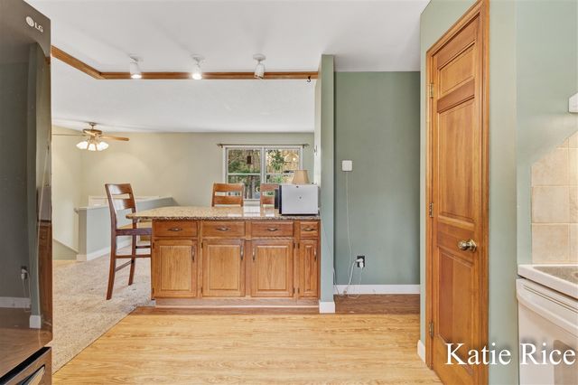 938 N Scenic Drive, Muskegon, MI 49445