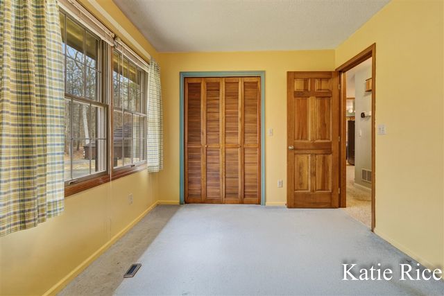 938 N Scenic Drive, Muskegon, MI 49445