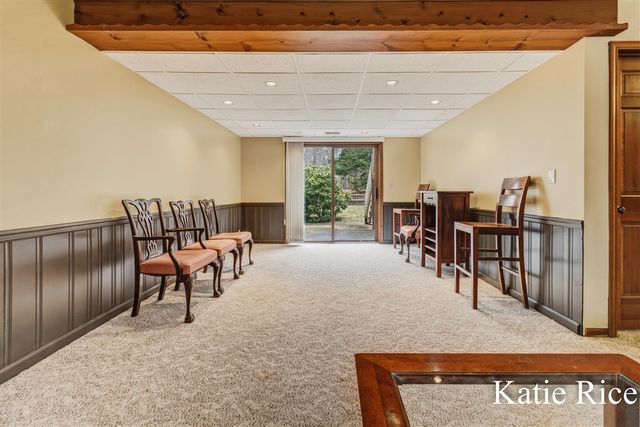 938 N Scenic Drive, Muskegon, MI 49445