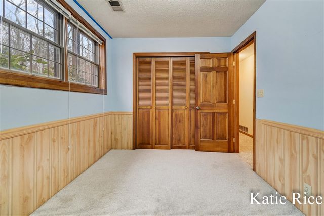 938 N Scenic Drive, Muskegon, MI 49445