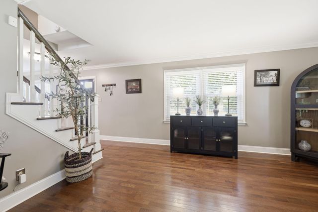 5061 Mt Horeb Pike, Lexington, KY 40511