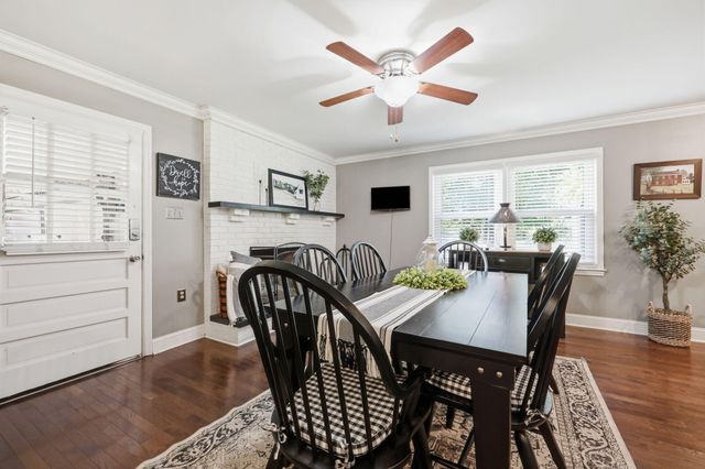 5061 Mt Horeb Pike, Lexington, KY 40511