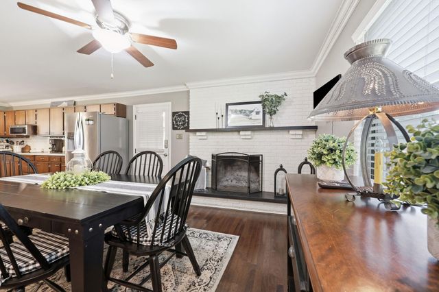 5061 Mt Horeb Pike, Lexington, KY 40511