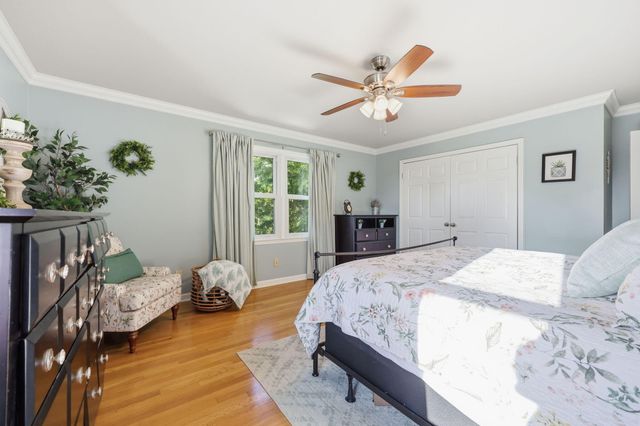 5061 Mt Horeb Pike, Lexington, KY 40511
