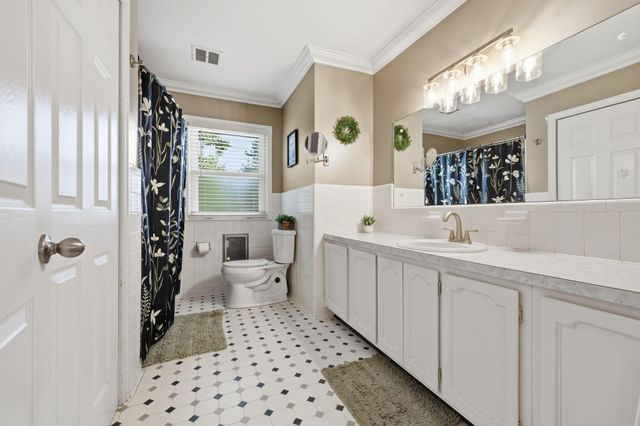 5061 Mt Horeb Pike, Lexington, KY 40511