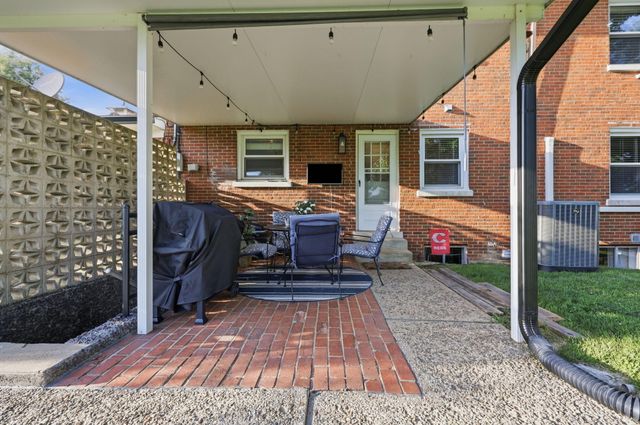 5061 Mt Horeb Pike, Lexington, KY 40511