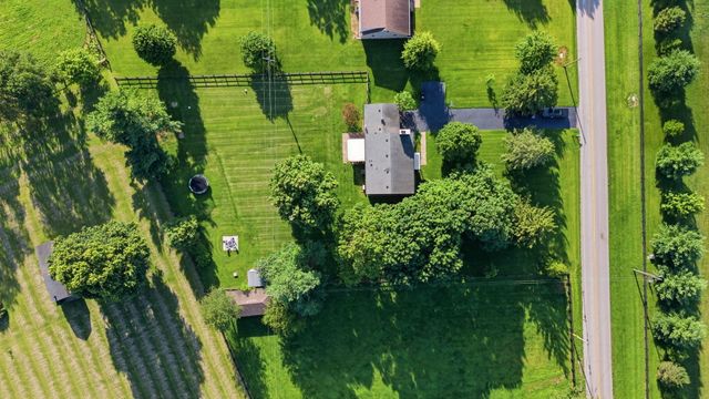 5061 Mt Horeb Pike, Lexington, KY 40511