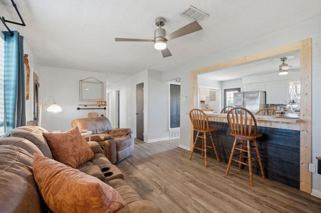 300 W Locust Street, Leonard, TX 75452