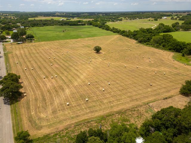 3000 Holbrook Road, Springtown, TX 76082