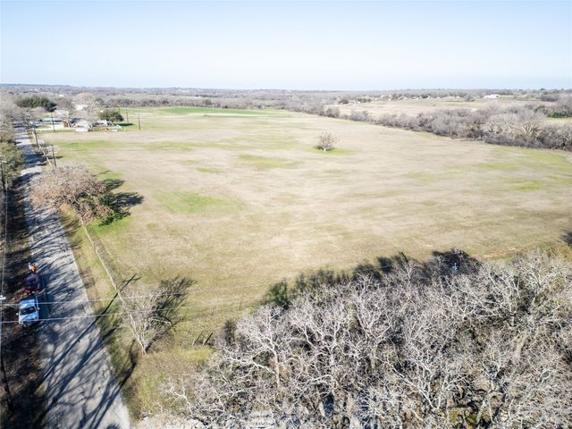 3000 Holbrook Road, Springtown, TX 76082