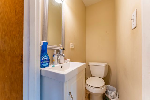 4720 Lincoln Avenue, Lisle, IL 60532