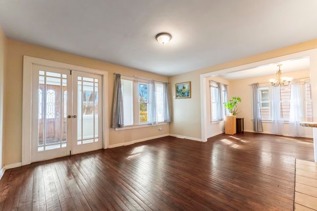 4720 Lincoln Avenue, Lisle, IL 60532