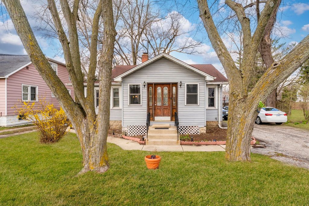 4720 Lincoln Avenue, Lisle, IL 60532