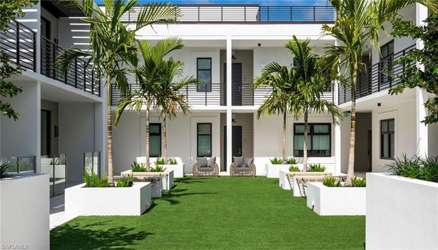 850 Central AVE 204, Naples, FL 34102