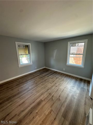 18413 Waterbury Avenue, Maple Heights, OH 44137