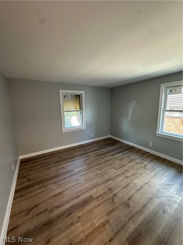 18413 Waterbury Avenue, Maple Heights, OH 44137