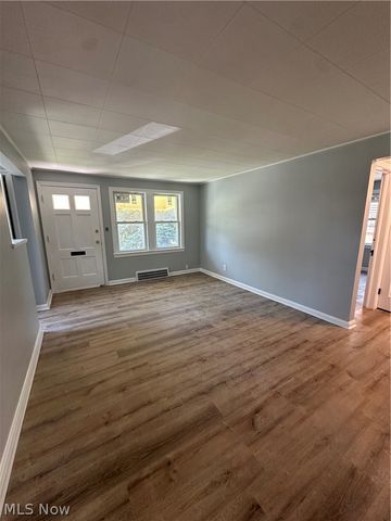 18413 Waterbury Avenue, Maple Heights, OH 44137