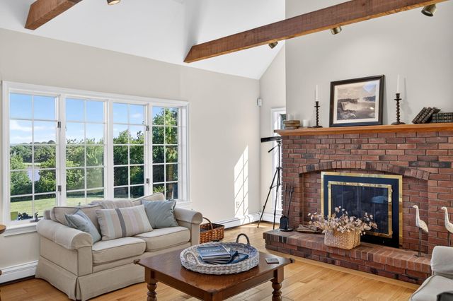 6-12 Snow Way, Orleans, MA 02653