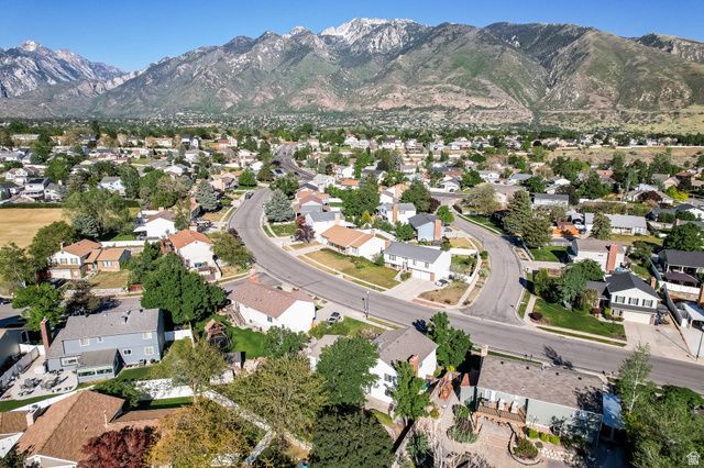 11848 S CEDAR RIDGE RD, Sandy, UT 84094