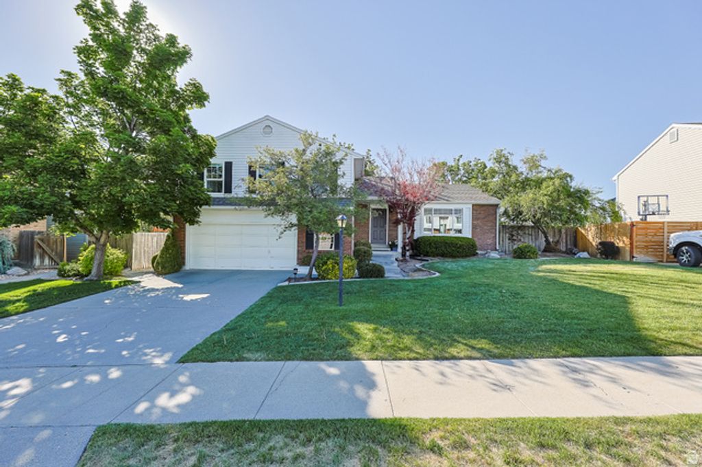 11848 S CEDAR RIDGE RD, Sandy, UT 84094