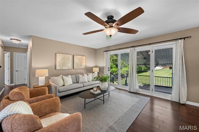12664 Markaire Drive, St Louis, MO 63146