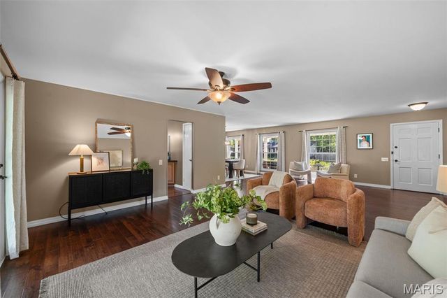 12664 Markaire Drive, St Louis, MO 63146