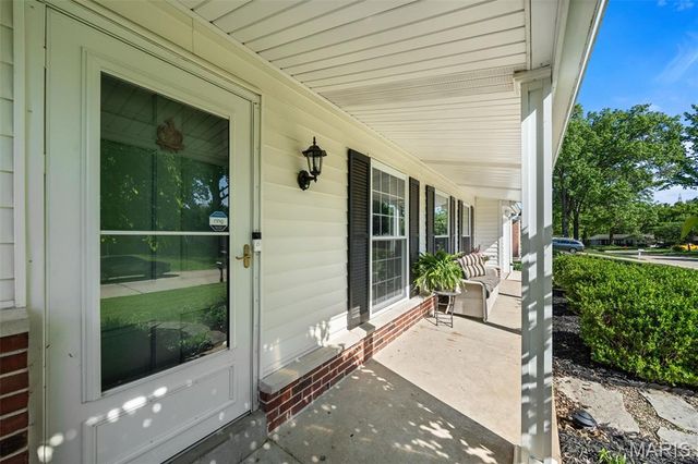 12664 Markaire Drive, St Louis, MO 63146