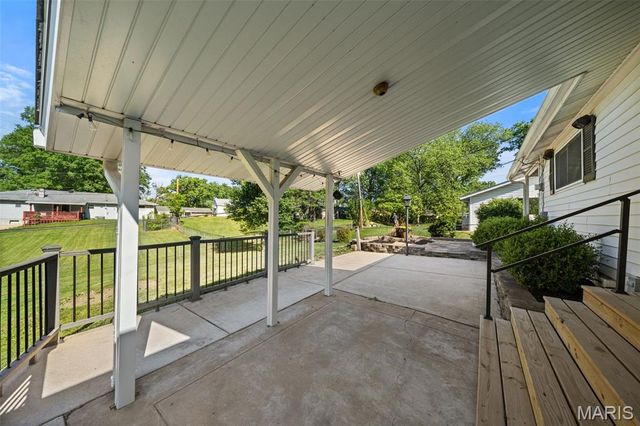 12664 Markaire Drive, St Louis, MO 63146