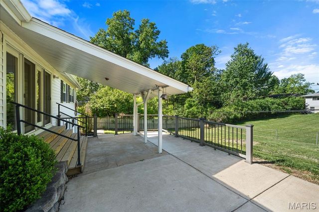 12664 Markaire Drive, St Louis, MO 63146