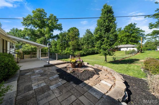 12664 Markaire Drive, St Louis, MO 63146