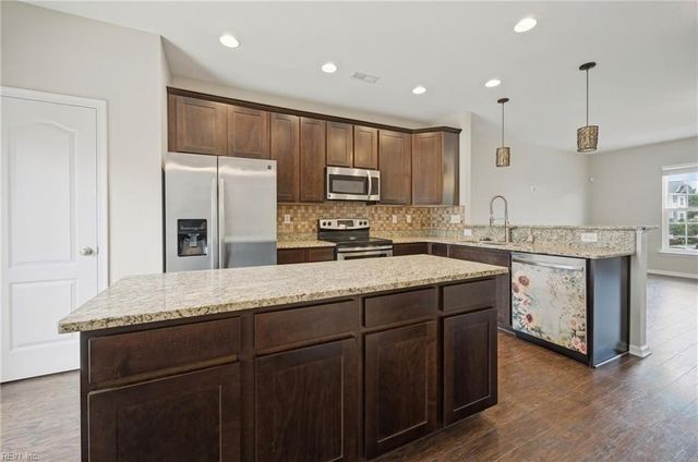 4873 Travertine AVE, Virginia Beach, VA 23462