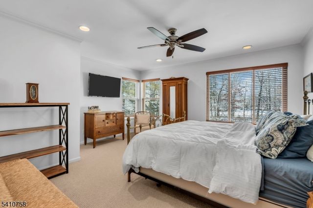 63 Cherrywood Dr, Franklin Twp., NJ 08873