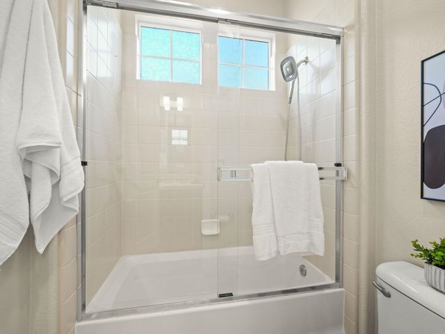 4040 Davenport Ln, Concord, CA 94518