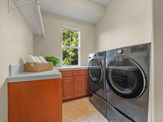 4040 Davenport Ln, Concord, CA 94518