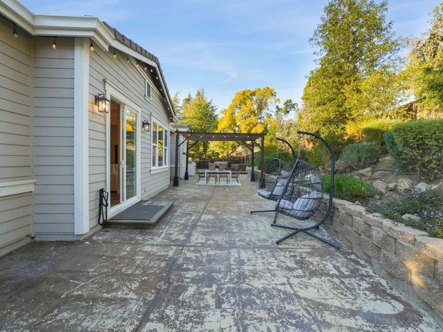 4040 Davenport Ln, Concord, CA 94518