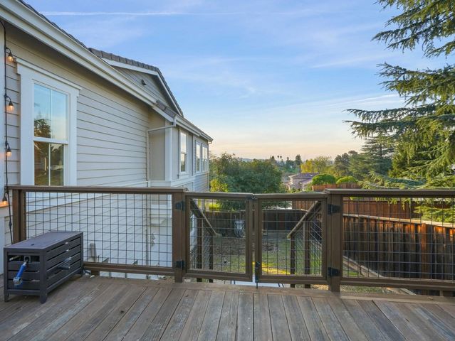 4040 Davenport Ln, Concord, CA 94518