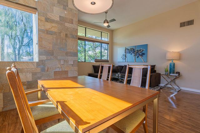 870 E Palm Canyon Drive 202, Palm Springs, CA 92264