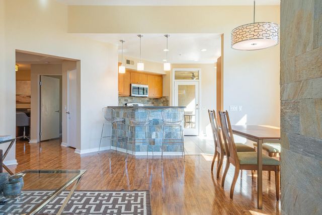 870 E Palm Canyon Drive 202, Palm Springs, CA 92264