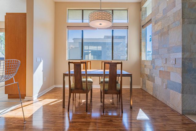 870 E Palm Canyon Drive 202, Palm Springs, CA 92264