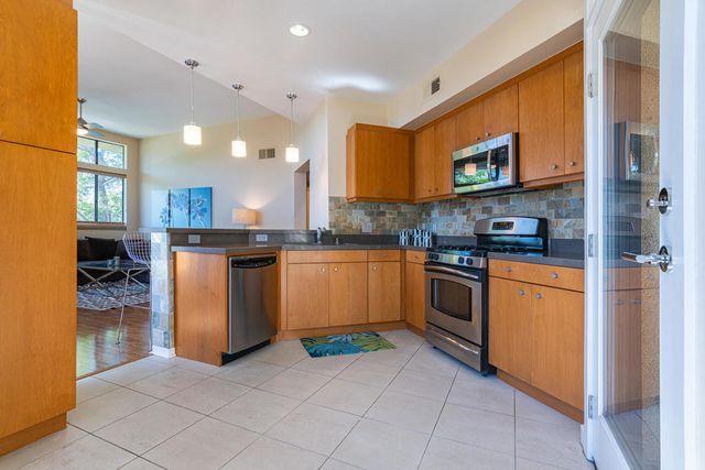 870 E Palm Canyon Drive 202, Palm Springs, CA 92264