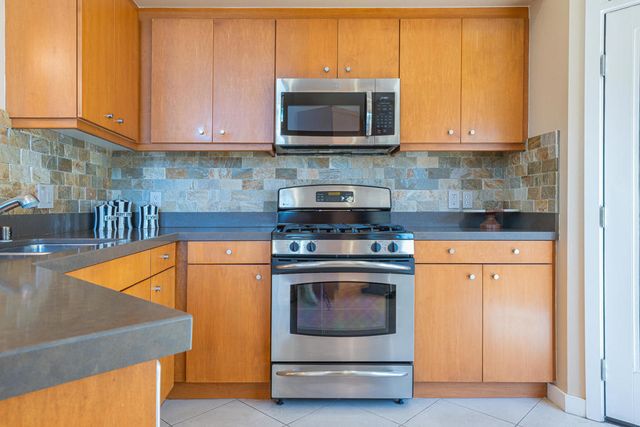 870 E Palm Canyon Drive 202, Palm Springs, CA 92264