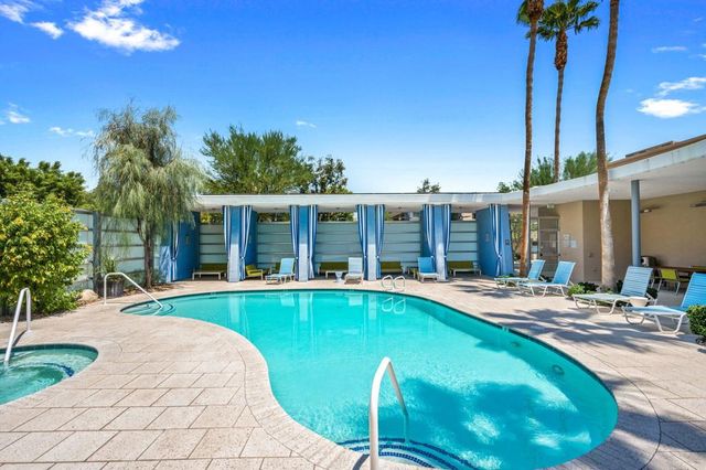 870 E Palm Canyon Drive 202, Palm Springs, CA 92264