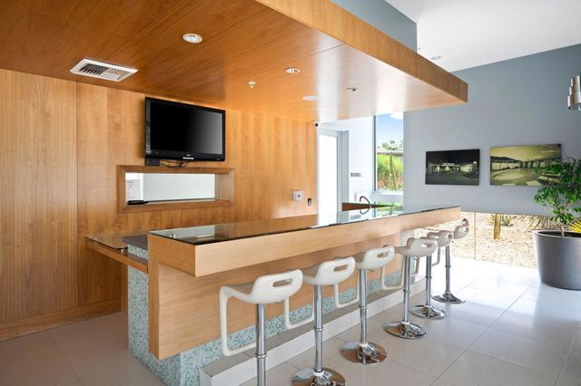 870 E Palm Canyon Drive 202, Palm Springs, CA 92264